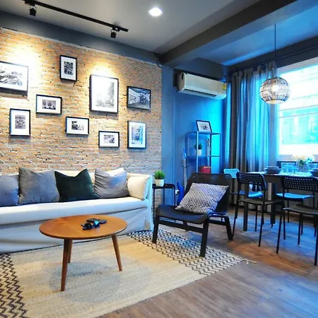 Tuk Tuk House Hotel